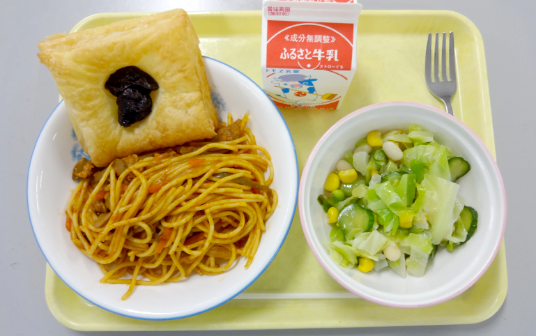 学校給食写真2